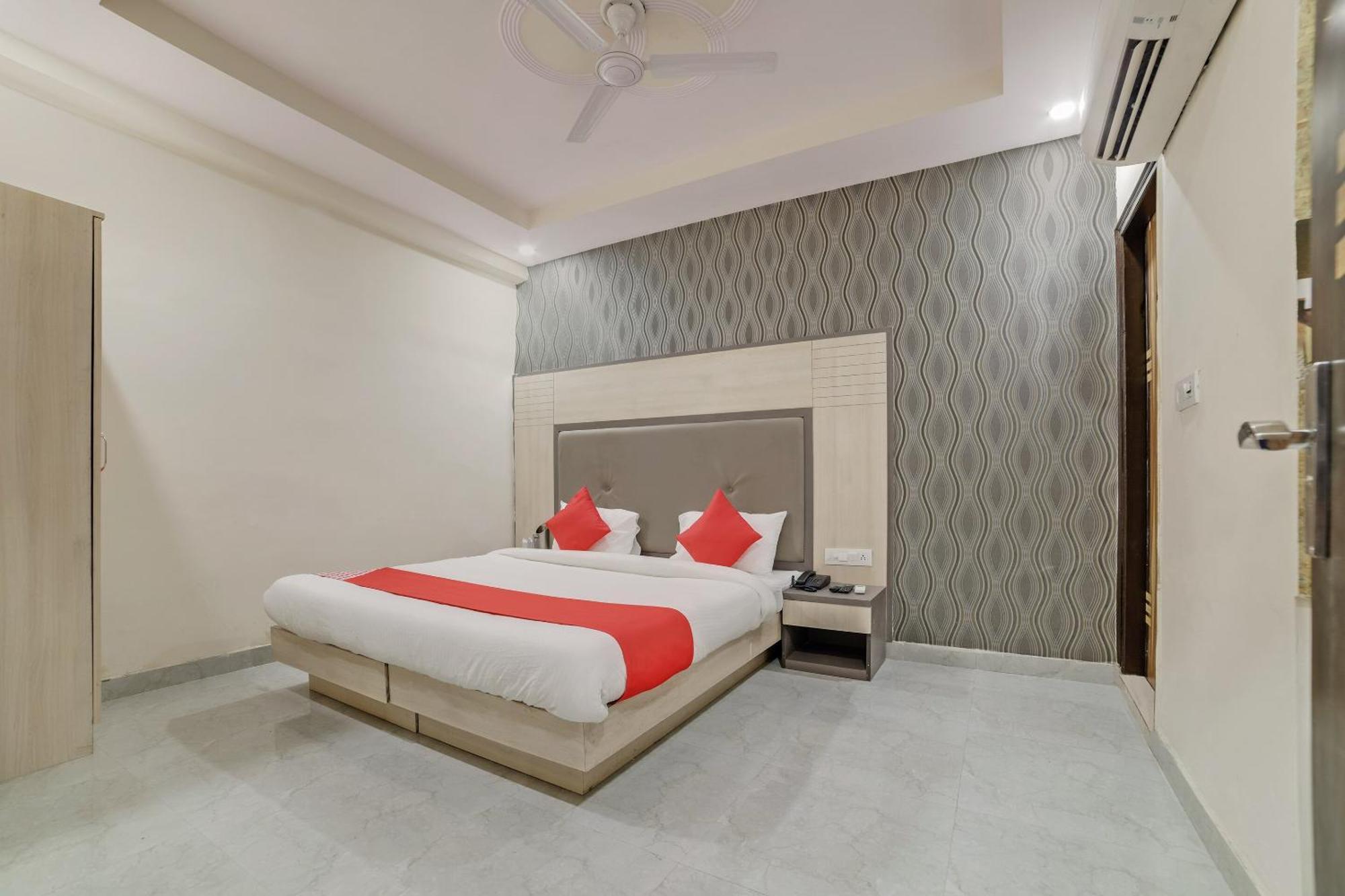 The Hostel Yard Noida Exterior photo